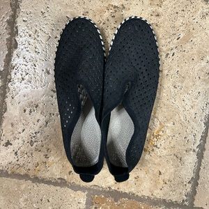 Slip on black shoes by Ilse Jacobsen.